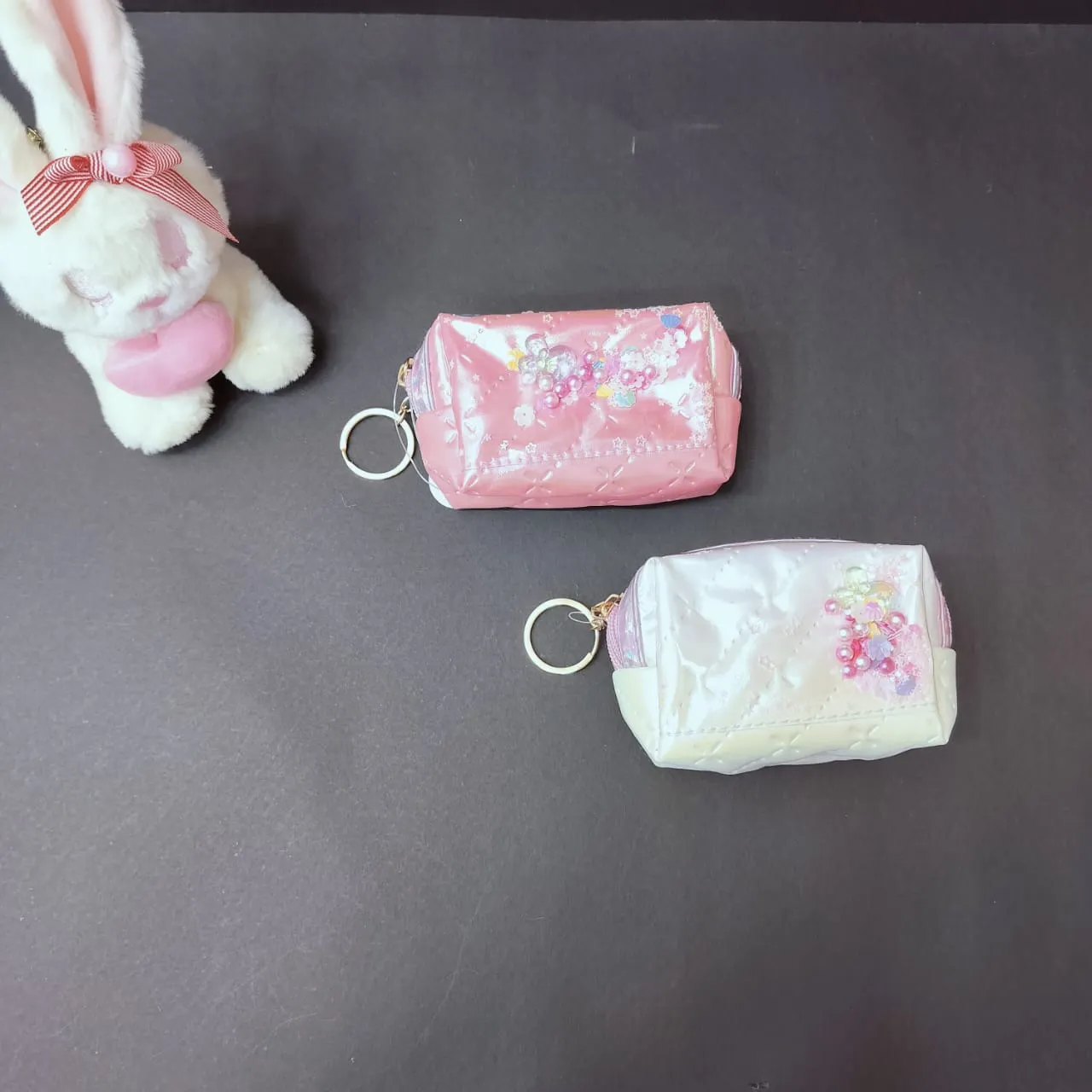 2-in-1 Keychain And Coinpouch.