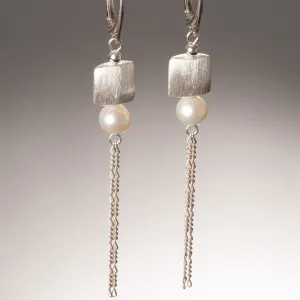 babette swinger earring