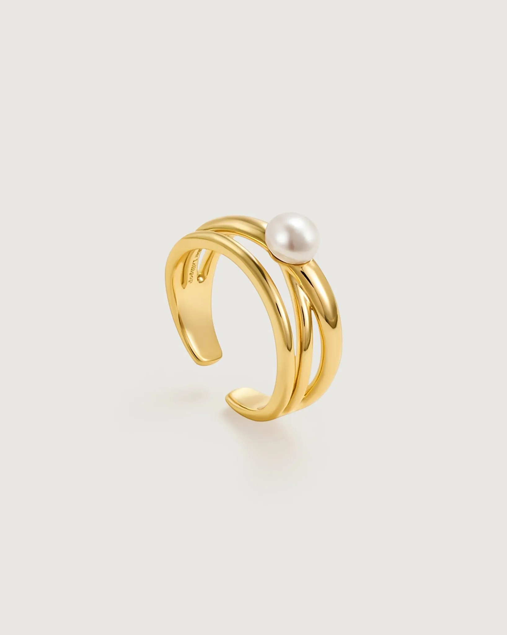 Connection Pearl Ring