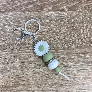 Keyring - Daisy White Speckle with Green Bead